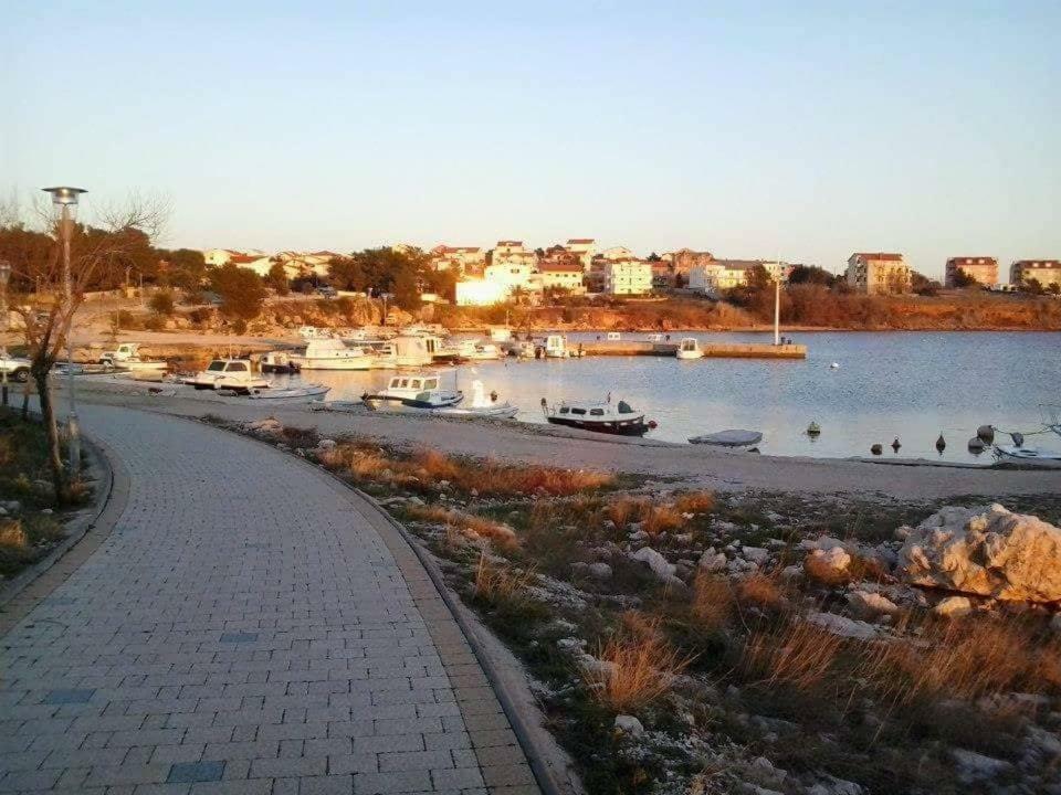 Apartment Ticic Povljana Dış mekan fotoğraf